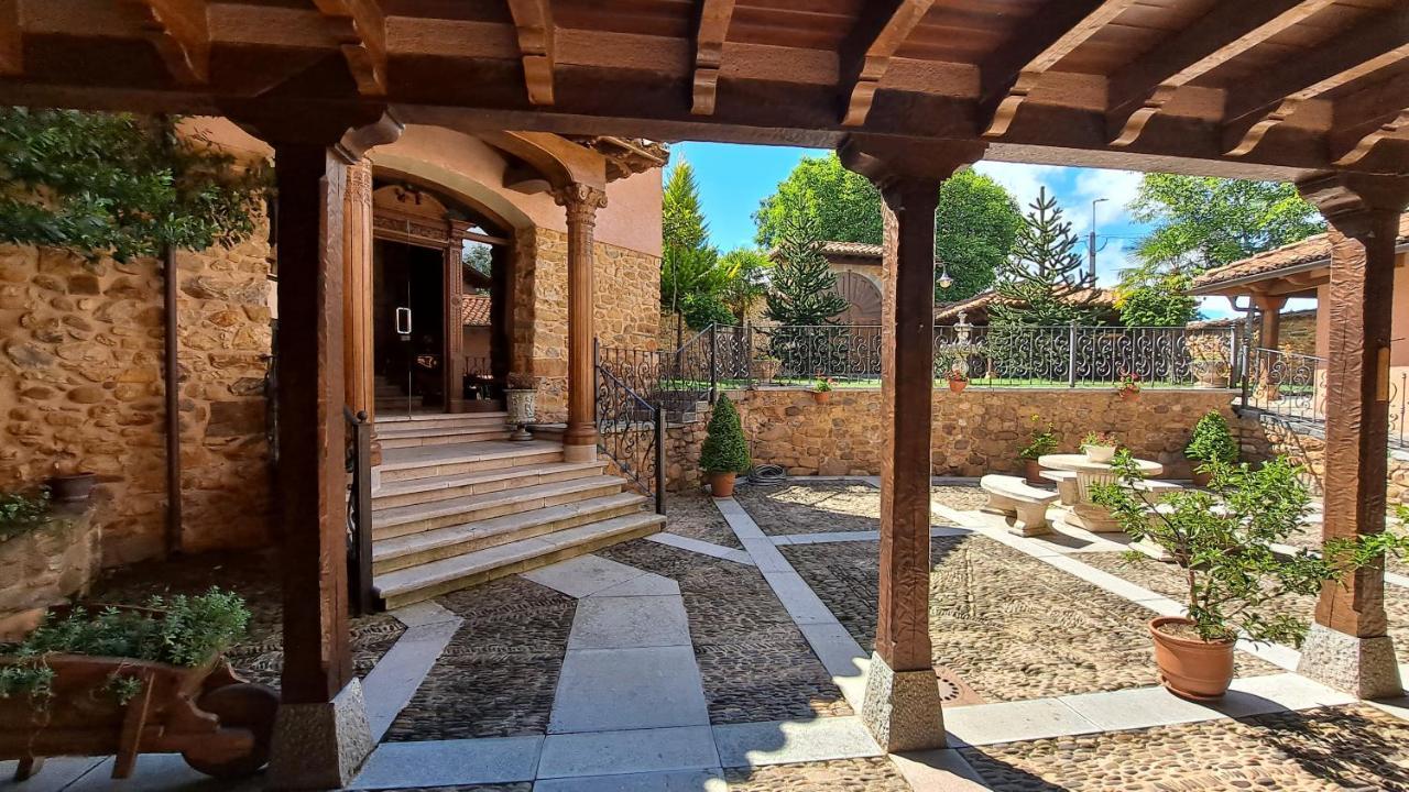 Palacio Del Conde De Rebolledo Villaviciosa de la Ribera Kültér fotó