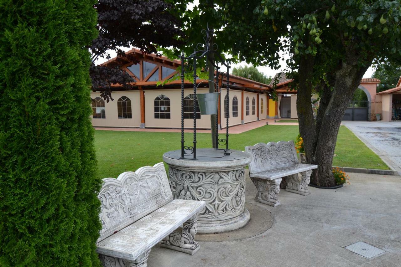 Palacio Del Conde De Rebolledo Villaviciosa de la Ribera Kültér fotó